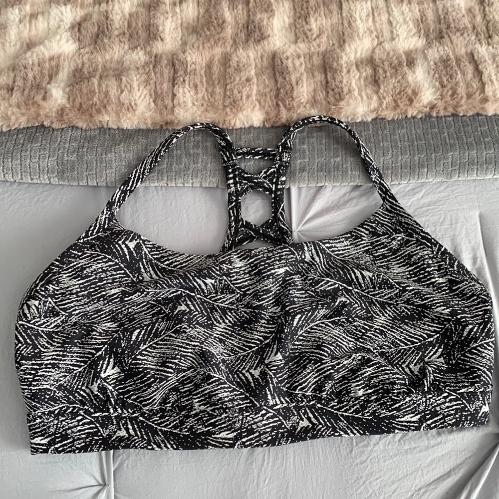 Sports bra